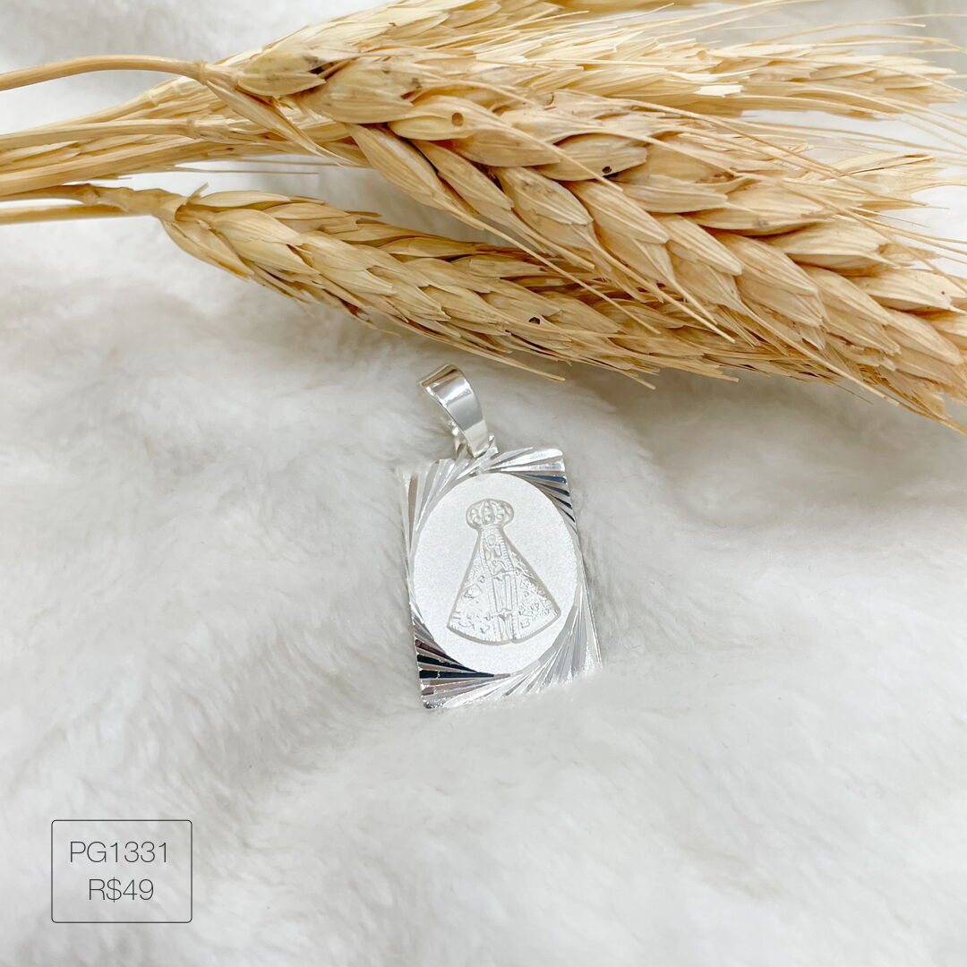 Pingente de N. Senhora Aparecida Quadrada Liso Prateado